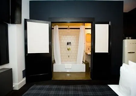 Hotel O